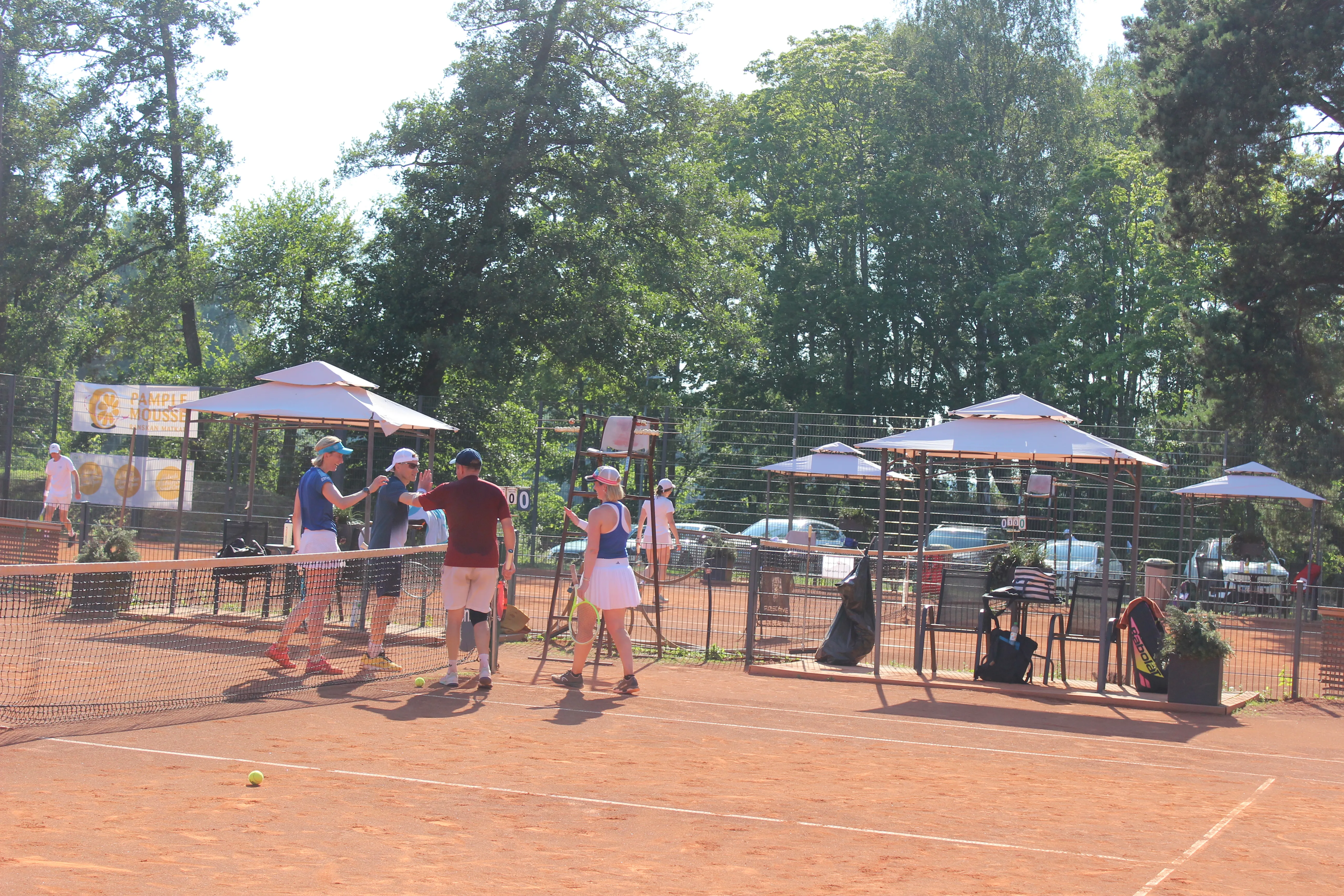 Midnight Sun Tennis yhteystiedot